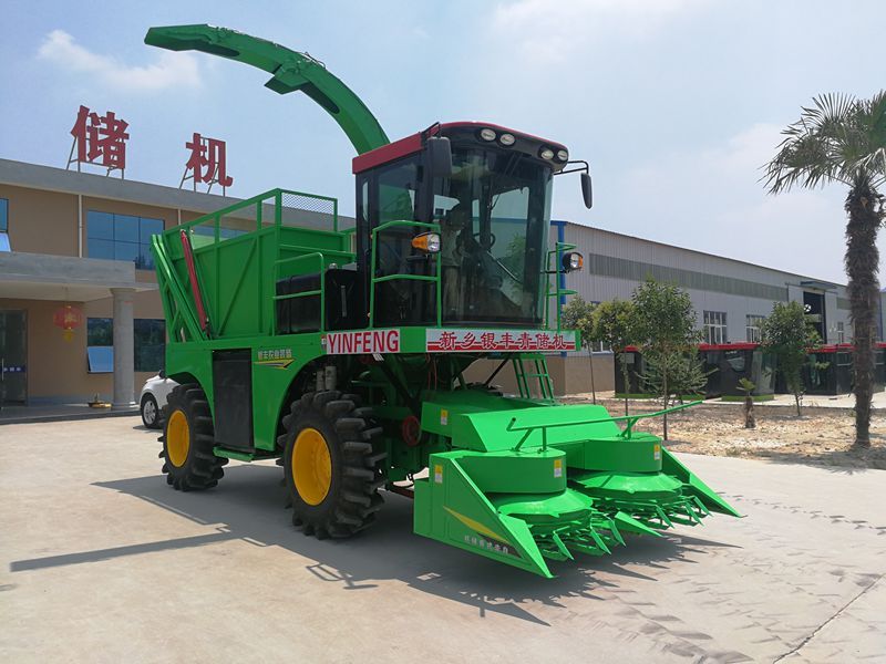 玉米收割機(jī)：規(guī)范操作，保障糧食安全